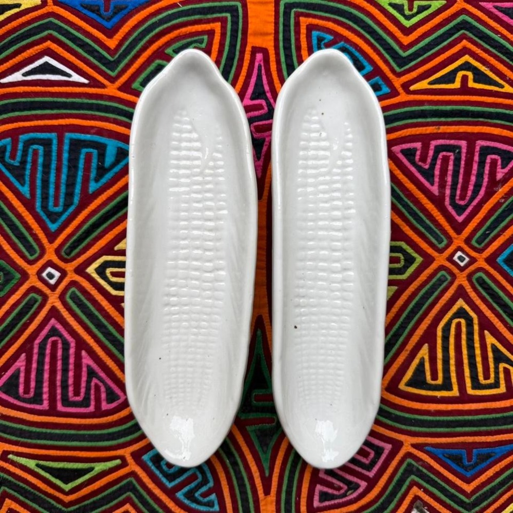Set of 2 White Corn on‎ the Cob Ceramic Dishes Holders